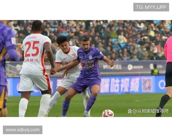 成都蓉城主场激战青岛海牛鏖战九十分钟胜负悬念迭起 成都蓉城主场激战青岛海牛鏖战九十分钟胜负悬念迭起