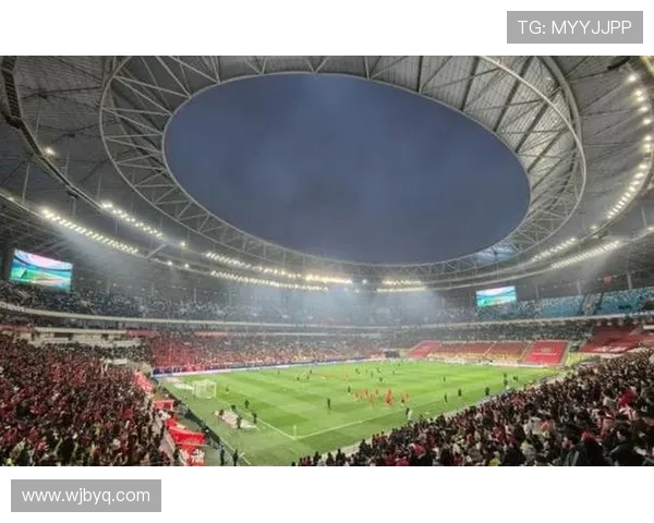 上海海港主场激战武汉三镇巅峰对决引爆中超争冠焦点战 上海海港主场激战武汉三镇巅峰对决引爆中超争冠焦点战