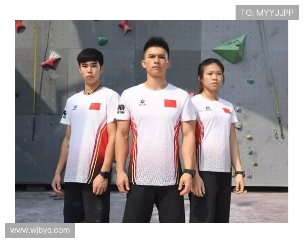 南京攀岩队在全国攀岩耐力排行榜中荣获第四名的佳绩引发关注