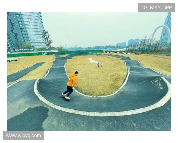 成都滑板队的节奏与文化碰撞探索滑板运动的新风潮与未来发展 成都滑板队的节奏与文化碰撞探索滑板运动的新风潮与未来发展