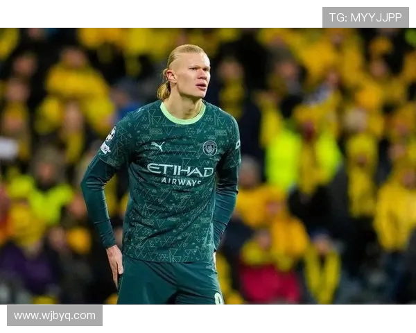 哈兰德：从天才少年到足坛巨星的辉煌成长之路